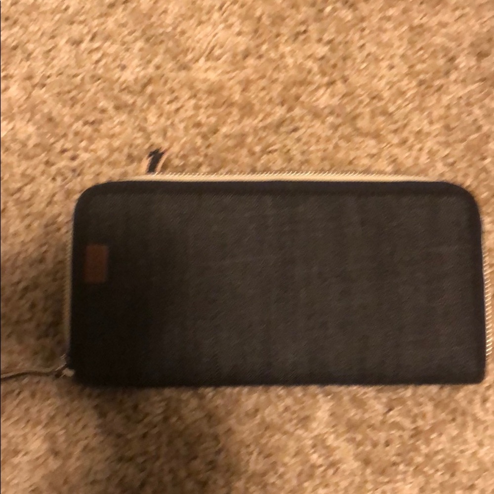 Wallet - Picture 3 of 3